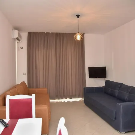 Apartment Flowers Golem (Tirana)